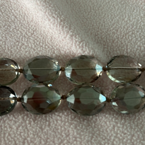 Chunky beaded double strand bracelet with magnetic closure. - Picture 8 of 10